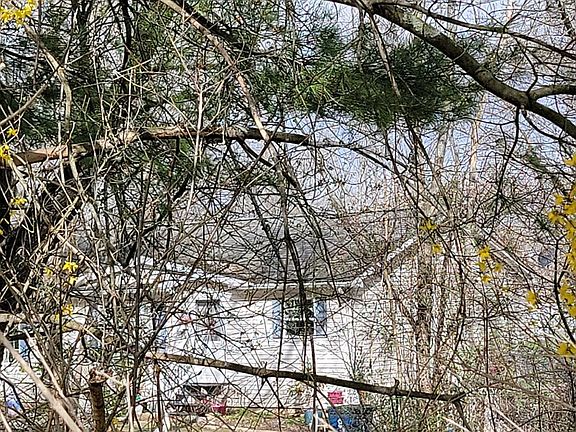 2nd image of 346 Maregan Dr