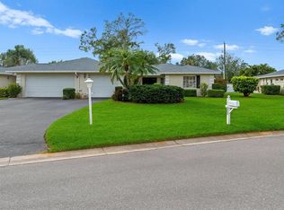 7460 W Country Club Dr N, Sarasota, FL 34243