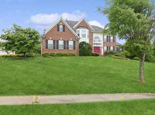 16 Scotts Mountain Rd, Stewartsville, NJ 08886