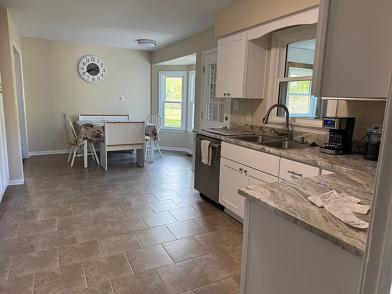 2427 Southern Pines Dr — Photo 25