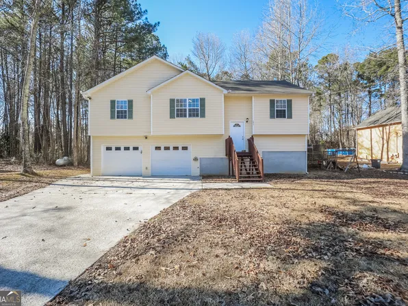 171 Country Cottage Cir, Carrollton, GA 30116