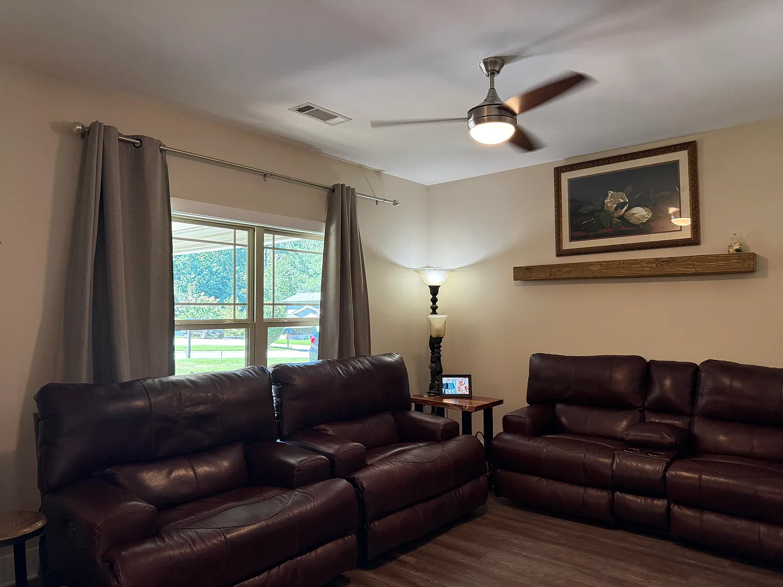 3 bed, 1500 sqft, $1,900 — Photo 2