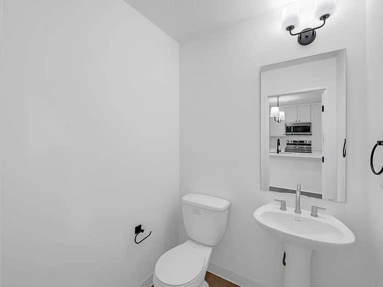 Launch Townhomes — Photo 17