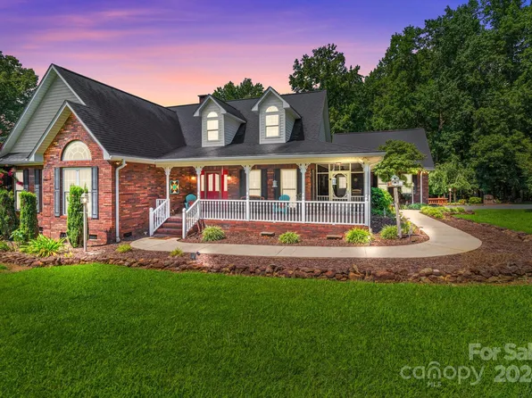 44705 Fish Camp Rd, New London, NC 28127