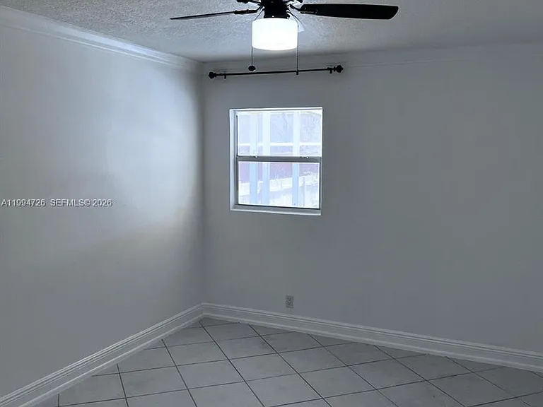 109 SW 1st Ave — Photo 15