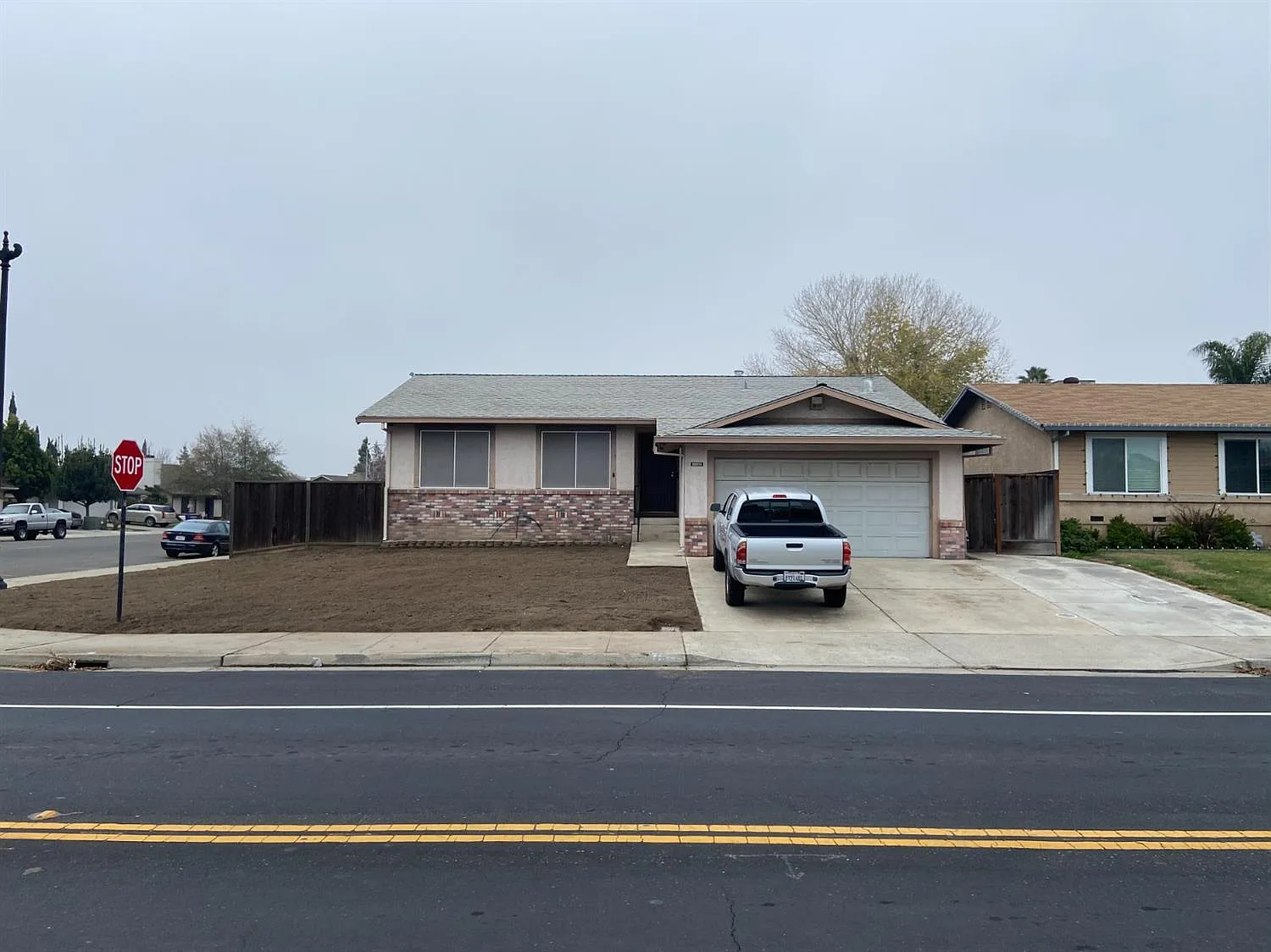 15315 Cambridge Dr photo 1
