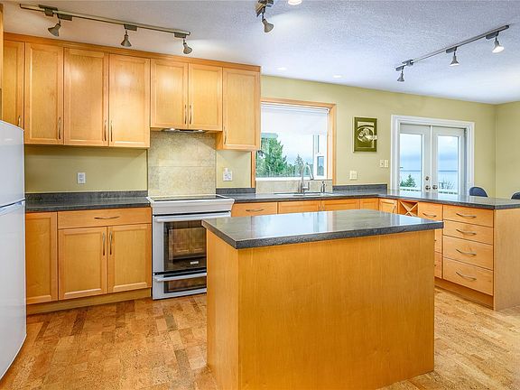4th image of 350 Garrett Rd