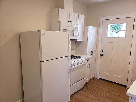 4th image of 1520 Virginia Ave