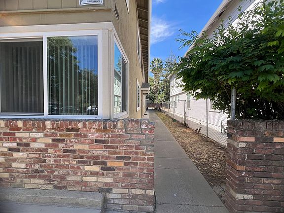 3rd image of 3222 2nd Ave APT 1