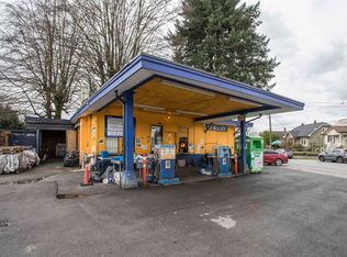 916 8th St, New Westminster, BC V3M 3T2