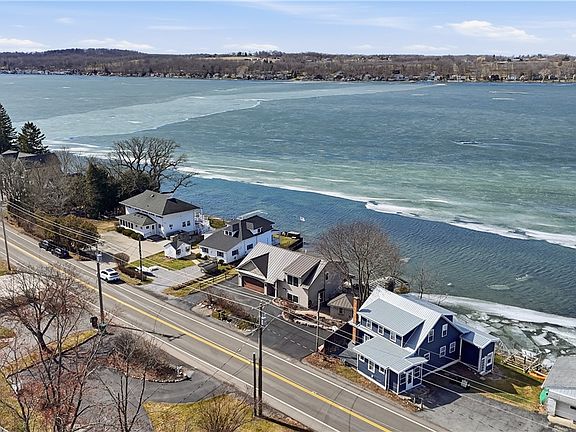 3rd image of 4102 E Lake Rd