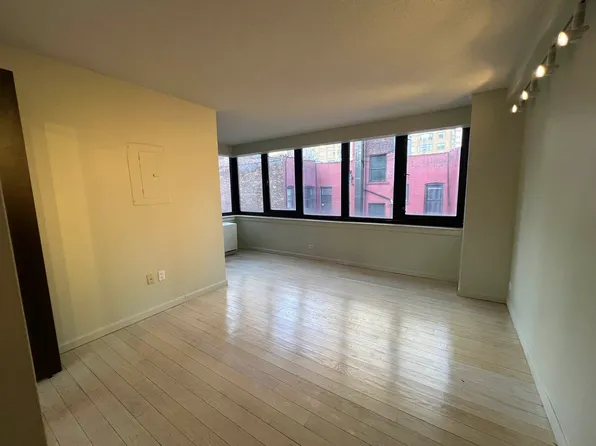 159 East 30th Street image 7 of 14