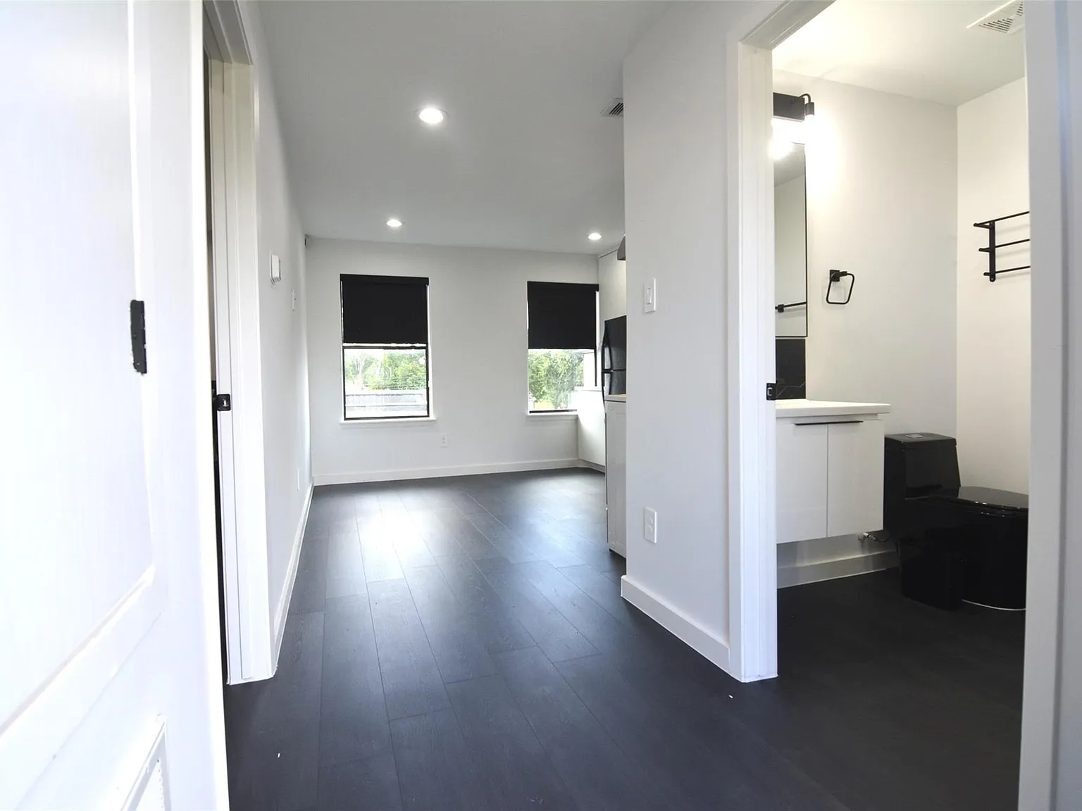 1 bed, 1.0 bath, 600 sqft, $1,100 — Photo 4
