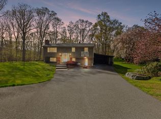 710 Sharps Lot Rd, Swansea, MA 02777