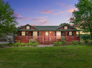 1327-1331 Commonwealth Ln, Cynthiana, KY 41031