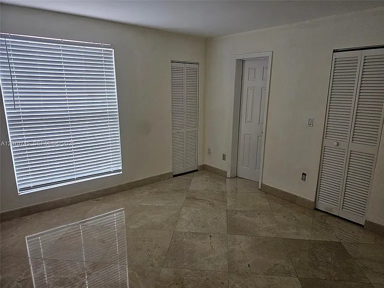 4501 NW 93rd Doral Ct — Photo 15