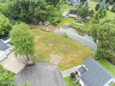 Vac Harvard St, Howell, MI, 48843