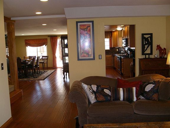 living room to dining room