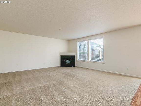 3rd image of 9905 NE 104th St