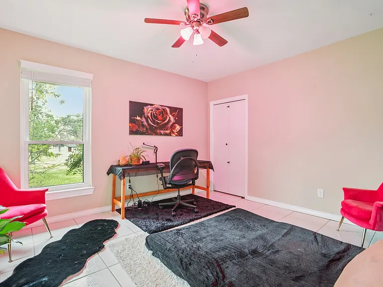 2101 Chaparral Rd — Photo 10