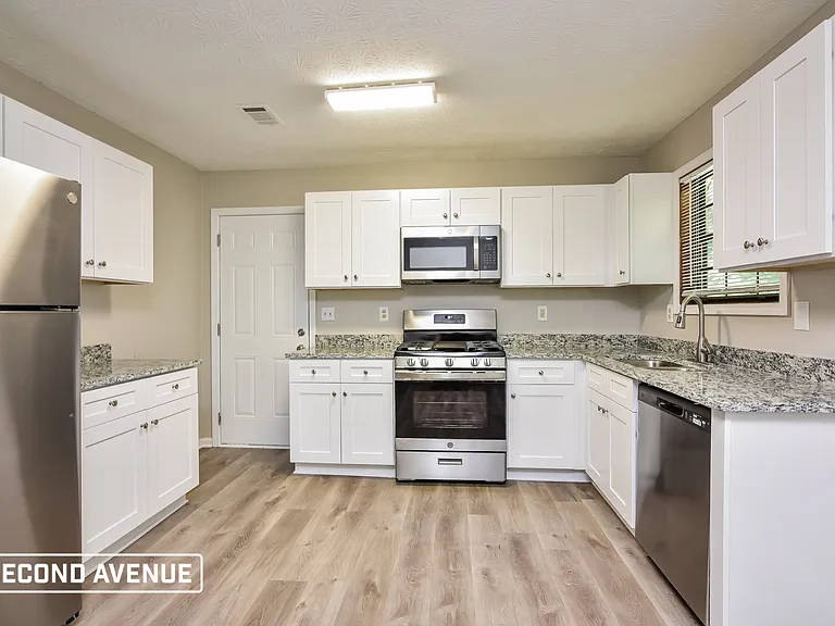 70 Burnt Hickory Ct — Photo 8