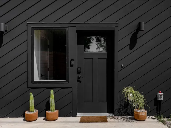 (undisclosed Address), Austin, TX 78702