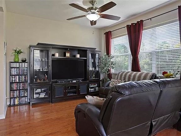 4th image of 19214 Stone Hedge Dr