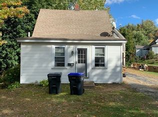10 School St, Baldwinville, MA 01436