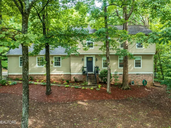 9425 Continental Dr, Knoxville, TN 37922