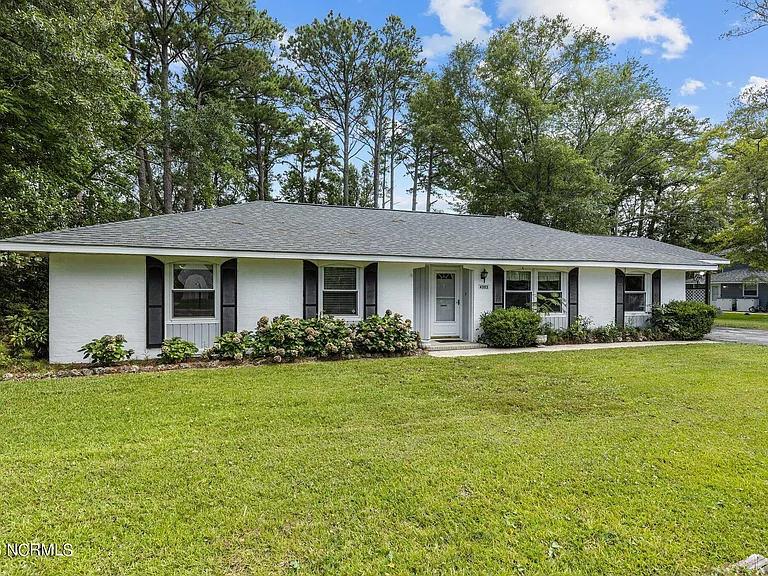 4303 Country Club Rd — Photo 1