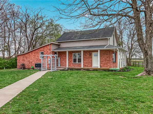 8700 Quaker Trace Rd, Camden, OH 45311