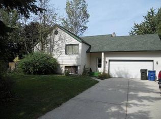 2027 W Saint Estephe Ct, Hayden Lake, ID 83835