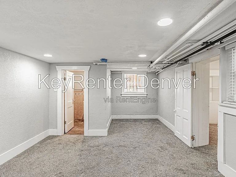 945 N Washington St #100 — Photo 30