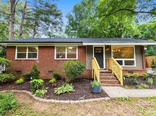 3840 Colebrook Rd, Charlotte, NC 28215