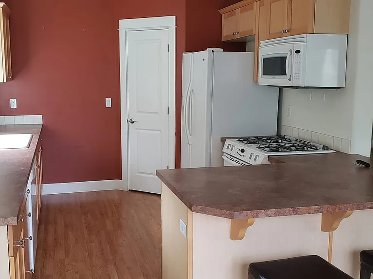 2890 Son Rise Loop — Photo 4