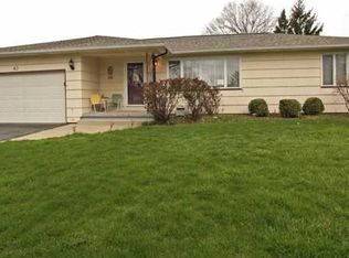 43 Angelus Dr, Rochester, NY 14622