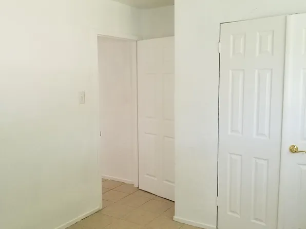 5421 Hazel St, Baytown, TX 77521