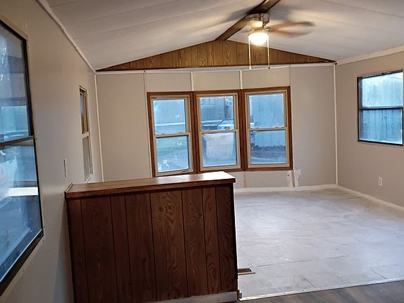 5th image of 102 Cindy Ln