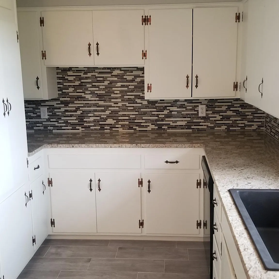 3 bed, 1.5 bath, 1188 sqft, $1,900 — Photo 3