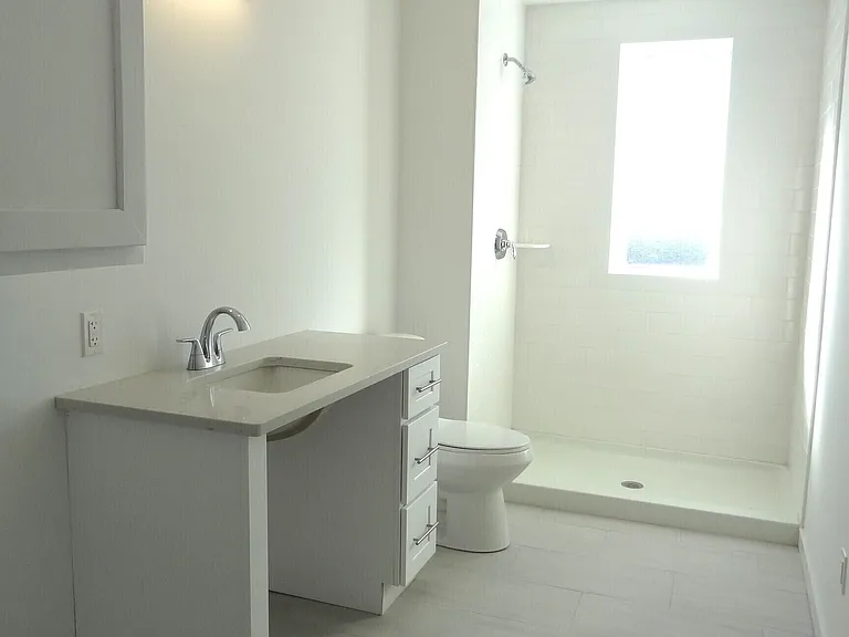 2806 Fairfield Ave #308 — Photo 10