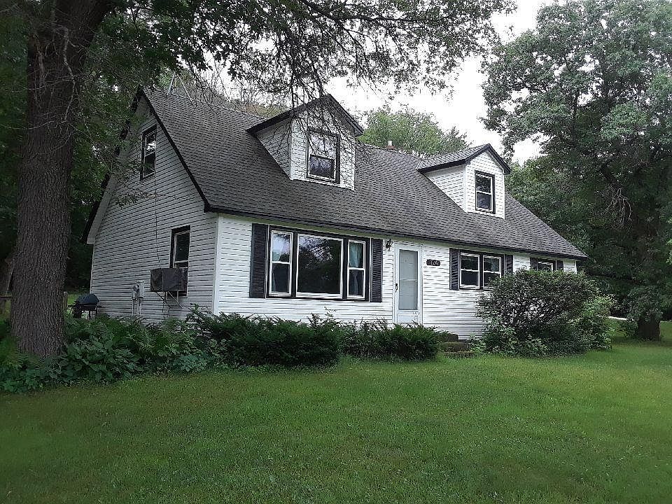 1st image of 426 Viking Blvd NE