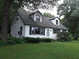 426 Viking Blvd NE, East Bethel, MN 55011