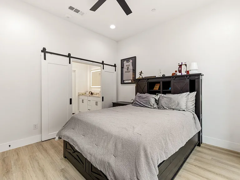 2102 N Prairie Ave #102 — Photo 18