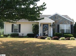 105 Flint Ln, Greer, SC 29651