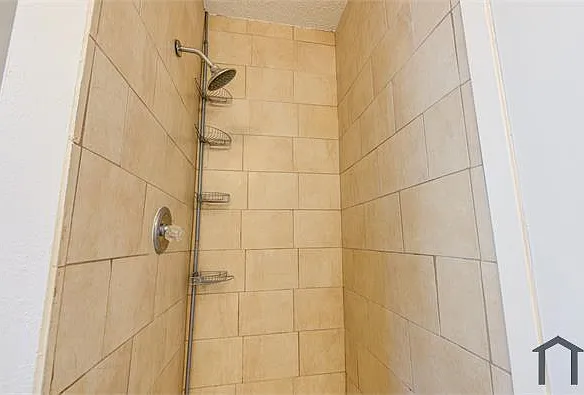 20135 Telegraph Square Ln — Photo 14