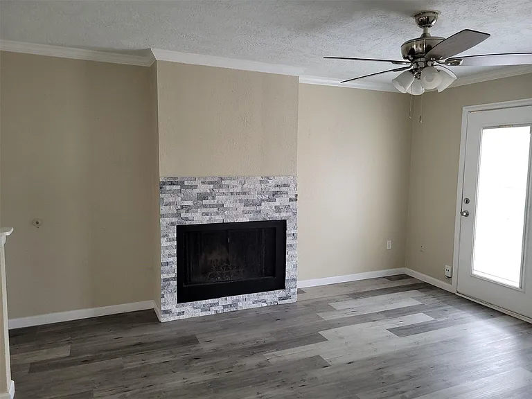 1516 Bay Area Blvd #2 — Photo 4