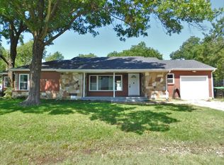 224 S Sherman St, Pilot Point, TX 76258