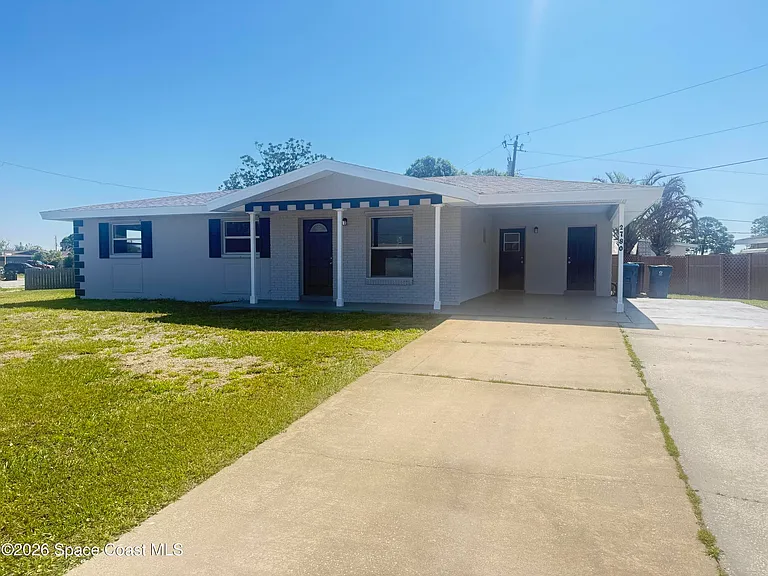 2780 Floresta Dr NE — Photo 1
