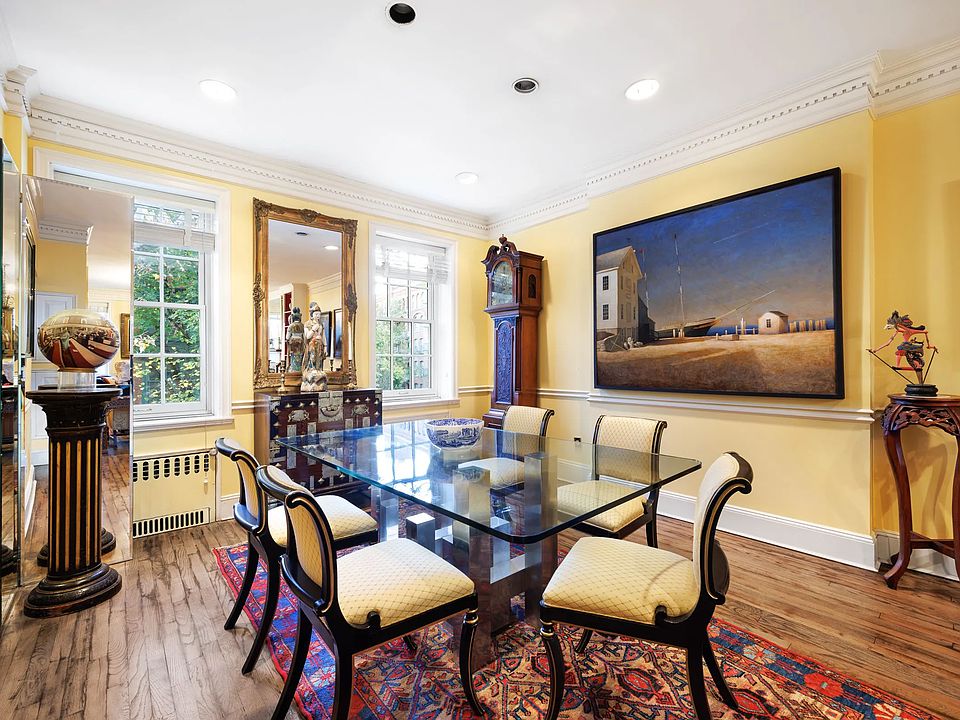 1st image of 43 Joralemon St