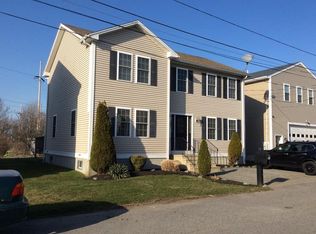 302 Neptune St, Fall River, MA 02721
